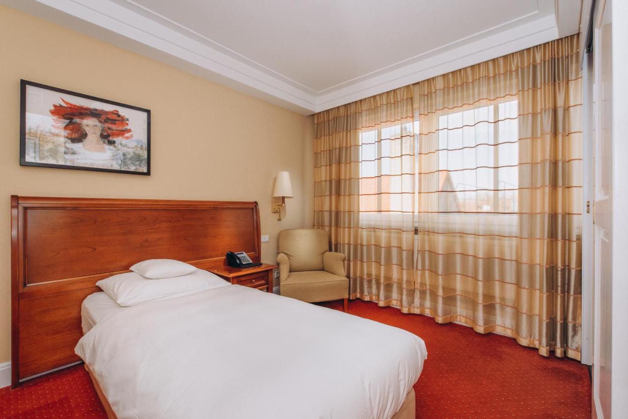 Hotel Moosburger Hof 파펜호펜 안 데어 일름 외부 사진