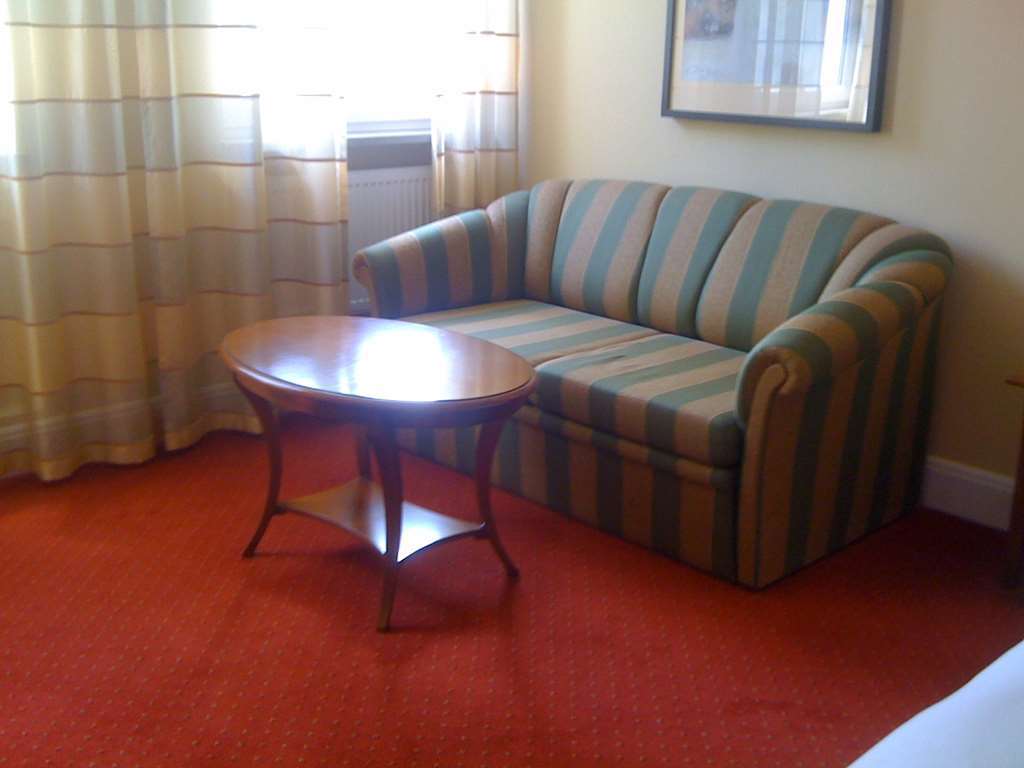 Hotel Moosburger Hof 파펜호펜 안 데어 일름 객실 사진